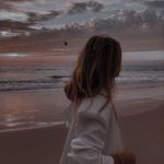 قمر - @aaliyahsharifiaanga - Instagram