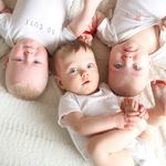 Triplés : Nya, Aaron & Zélie - @alexiandtriplets - Instagram