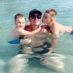 Aaron Avery - @aaron.a.25 - Instagram