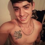 aaron becerra - @maxii_becerraa - Instagram