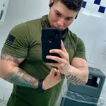 chris William - @aaronbella122 - Instagram