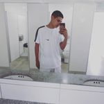 Aaron Bernhard - @x_aa_ron - Instagram