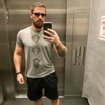 Aaron Burdett - @aaronburdett12 - Instagram