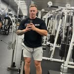 Aaron Burgess - @aaronburgess98 - Instagram