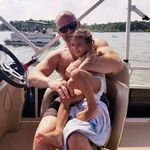 aaron burris - @aaronburris79 - Instagram