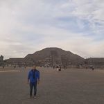 Aaron Bustillo - @aaronbustillo - Instagram