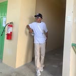 @calara_aaron - Instagram