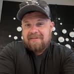 Aaron Decker - Facebook