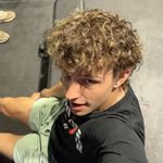 Aaron Devine - @aaron_devine12 - Instagram