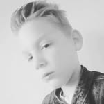 aaron de vries - @aaron_devries_13 - Instagram