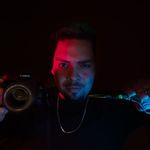 Aarón Díaz | Fotógrafo | Humor | Creador - @aaronescondoblea - Instagram