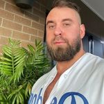 Aaron Gilbert - @aarongilbert49 - Instagram