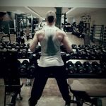 Aaron Haak - @aaronhaak14 - Instagram