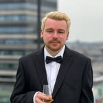 Aaron Hillier - @azzer887 - Instagram