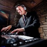 Aaron Hillier - @needdjs - Instagram