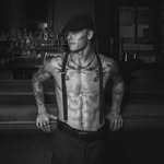 aaron hydes - @aaronhydes - Instagram