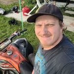 Aaron Labar - @labar6117 - Instagram