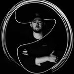 Aaron Larson - @upipibi - Instagram