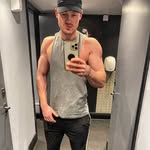 Aaron Lynn - @aaronlynn22 - Instagram