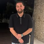 Aaron Manouse - @aaron_manousee - Instagram