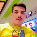 Aaron Mena - Facebook
