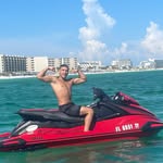 Aaron - @aaron._.pablo - Instagram