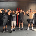 Aaron Q - @aaronquinones - Instagram