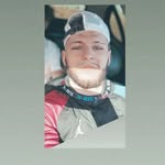@__aaronreches - Instagram