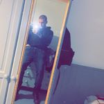 Aaron Richards - @a__041200 - Instagram