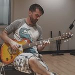 Aaron Shay - Guitar Luthier - @shay.guitars - Instagram