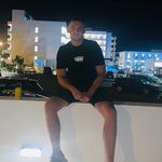 Aaron Tomlinson - @aarontomlinson96 - Instagram