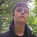 Aaron Topping - @naviskisia - Instagram