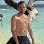 Aaron Velasquez - @aaronvelasqz - Instagram