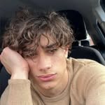 @aaron_vennezzio - Instagram