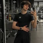 Aaron Warner - @aaronwarnerr21 - Instagram