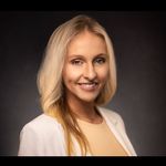 Abbey Adams - @abbeyshaerealestate - Instagram