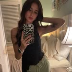 abbi foster  • 21 - @abbifstr - Instagram