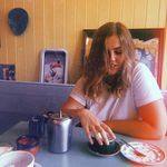 Abbie Howard - @brinskeyart - Instagram