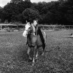 Abby Bateman - @jumpingmyconnie.extraz - Instagram