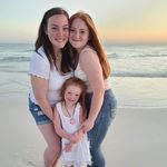 Abby Burch - @abbsburch82 - Instagram