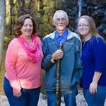 Lindsay Hinshaw - @abbychesneypups - Instagram