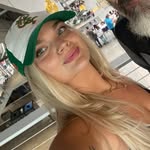 Abby Flood - @abbyflood - Instagram