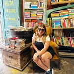 Abby Books and More - @abby_perales - Instagram