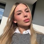 Abella - @swansonabella3 - Instagram