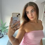 abi ☆⋆｡𖦹°‧★⋆⭒˚.⋆ - @abifranklinn - Instagram