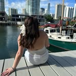 abi 🧿🪬🐬🩵 - @abi.khaniss - Instagram