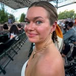 ABIGAIL APPLE - @abbymapple - Instagram