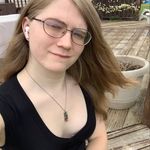 Abigail Basham - @ladyofraccoons2 - Instagram