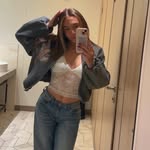 Abs - @abigailfeeneyy - Instagram