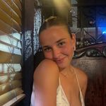 Abigail Hendrix - @abs.hen - Instagram